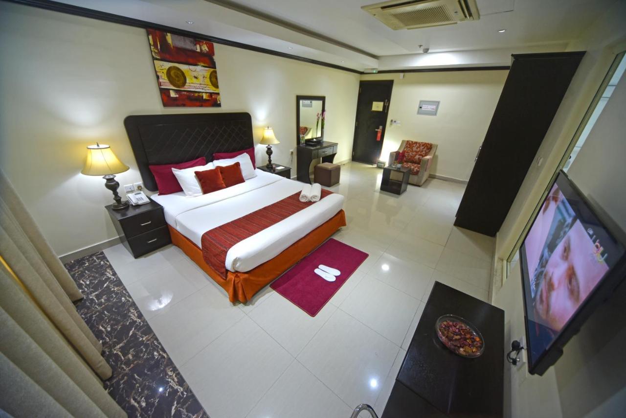 Alain Hotel Ajman Bagian luar foto