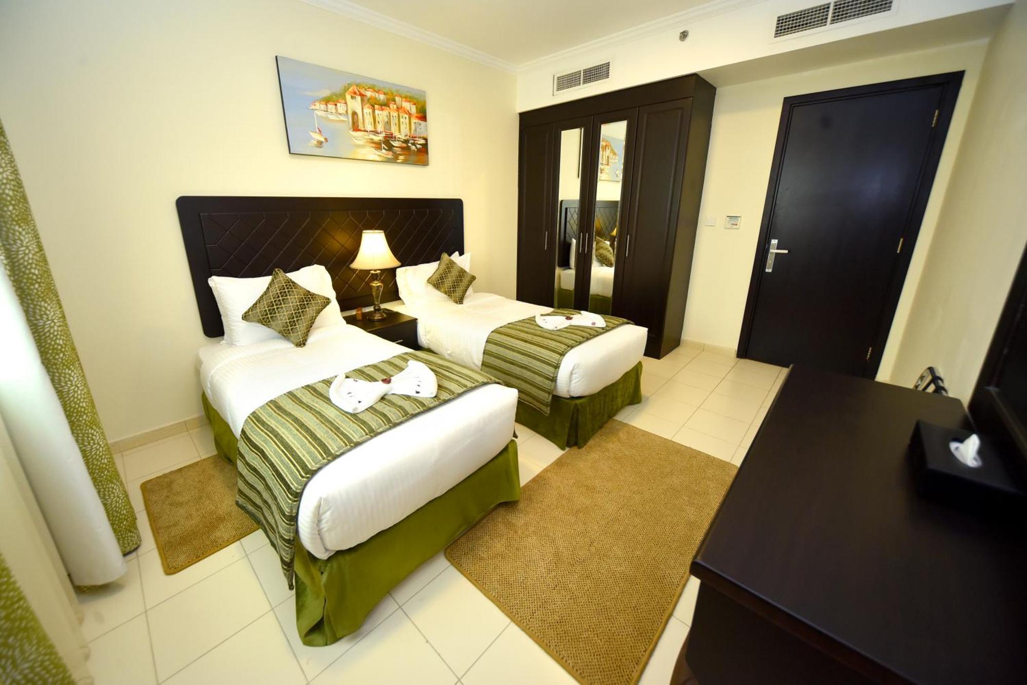Alain Hotel Ajman Bagian luar foto