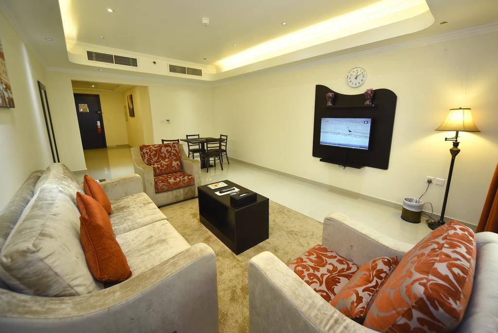 Alain Hotel Ajman Bagian luar foto
