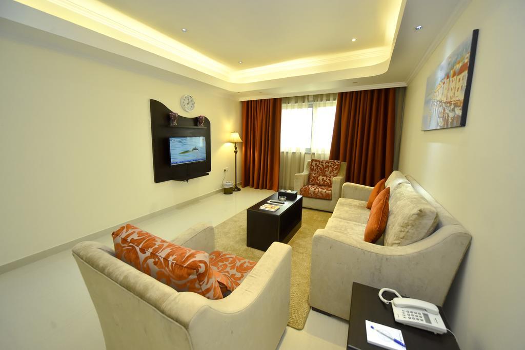 Alain Hotel Ajman Bagian luar foto