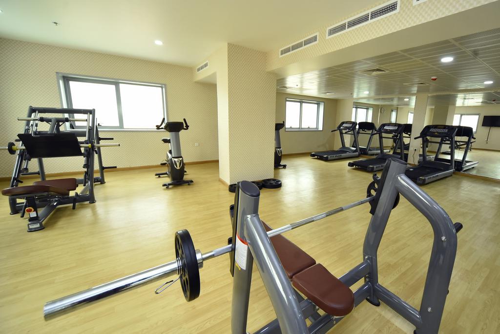 Alain Hotel Ajman Bagian luar foto