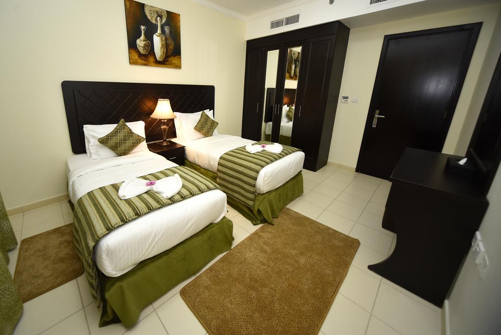 Alain Hotel Ajman Bagian luar foto