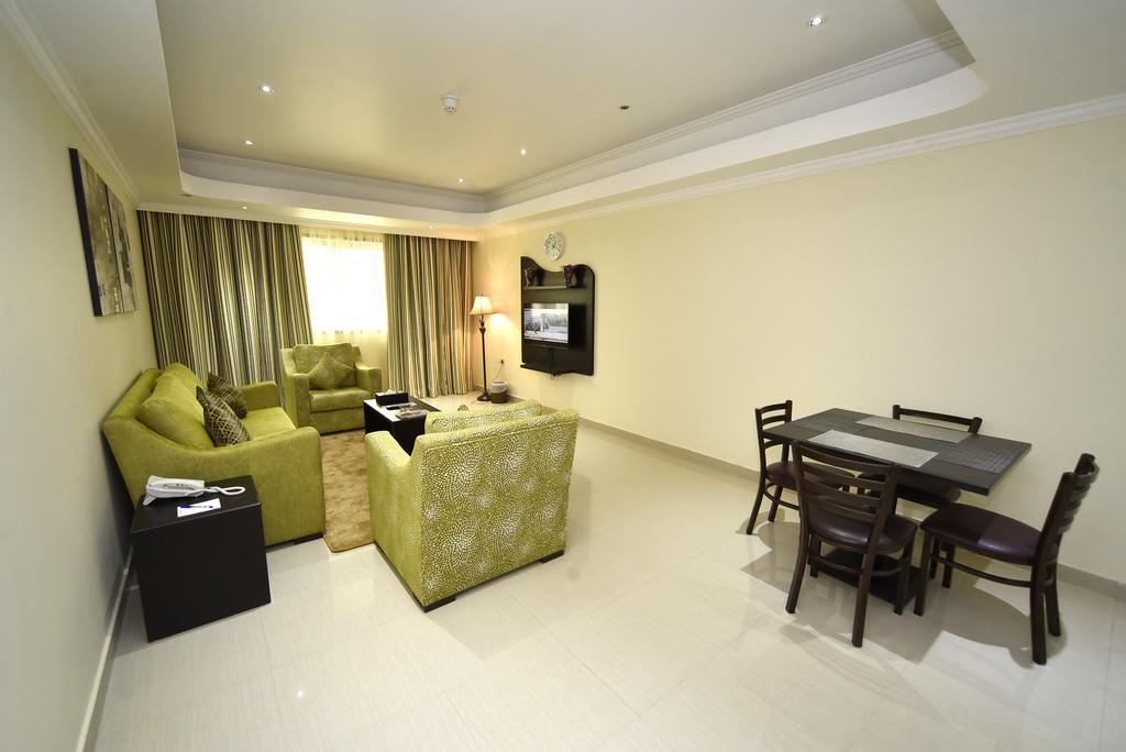 Alain Hotel Ajman Bagian luar foto