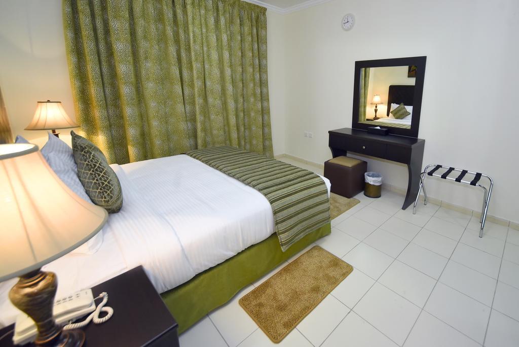 Alain Hotel Ajman Bagian luar foto