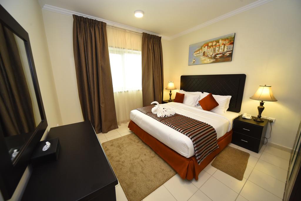 Alain Hotel Ajman Bagian luar foto