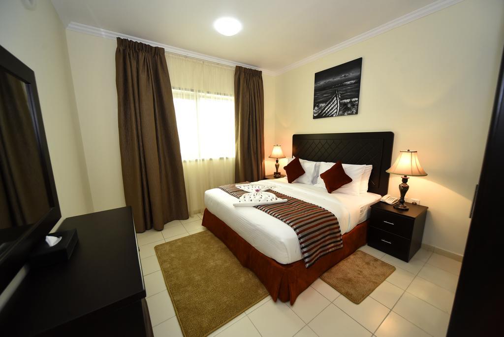 Alain Hotel Ajman Bagian luar foto