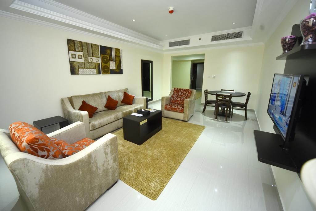 Alain Hotel Ajman Bagian luar foto