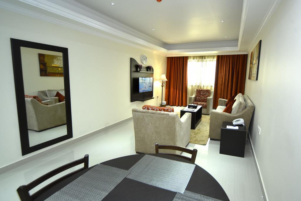 Alain Hotel Ajman Bagian luar foto
